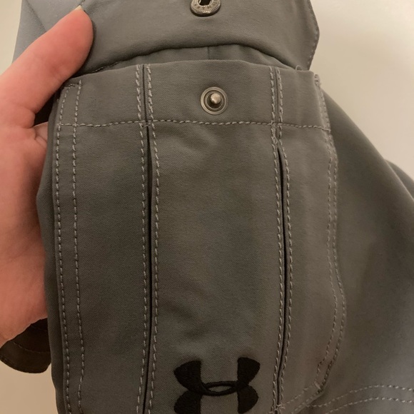 Boy’s Under Armour Grey Shorts with extra pocket and adjustable waistband - Picture 6 of 6